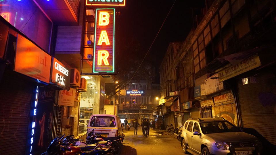 Image of new delhi town at night