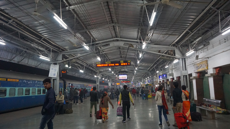 Image of agra train station